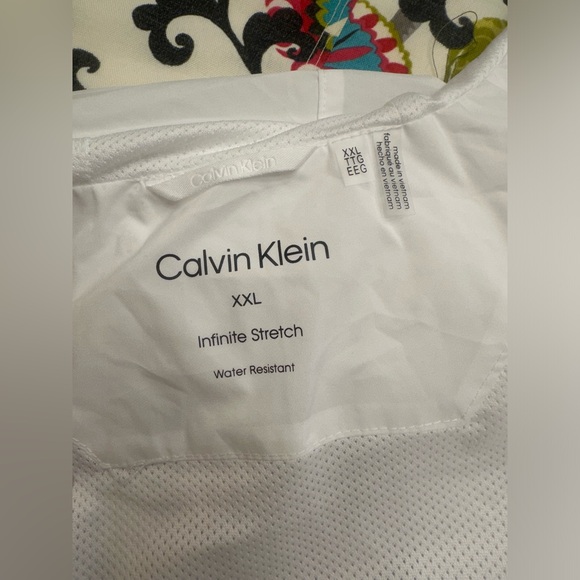 Calvin Klein White Hooded Windbreaker - Picture 3 of 9